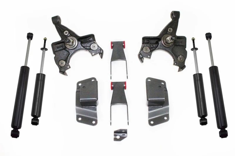 MaxTrac 88-91 GM C1500/2500 2WD Standard Cab 5/6 Lug 2in/4in Lowering Spindle Kit