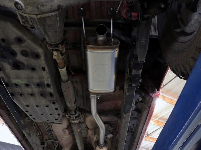aFe ROCK BASHER 2,5-Zoll-409-Edelstahl-Cat-Back-Auspuff - 99-04 Toyota Tacoma L4-2,4L / V6-3,4L