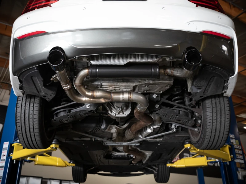 aFe MACHForce XP 3 Zoll zu 2,5 Zoll 304 SS Axle-Back Auspuff mit schwarzen Endrohren 14-16 BMW M235i