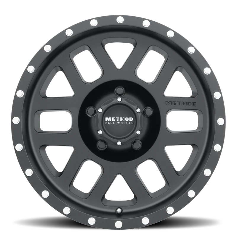 Method MR306 Mesh 17x8.5 0mm Offset 5x4.5 83mm CB Matte Black Wheel