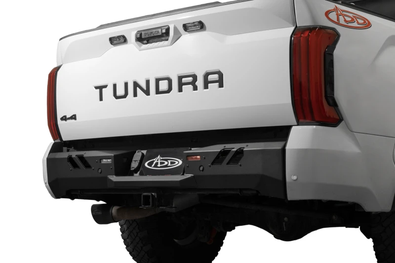 ADD Black Label Rear Bumper für 2022+ Toyota Tundra – Hammer Black mit Satin Black Panels