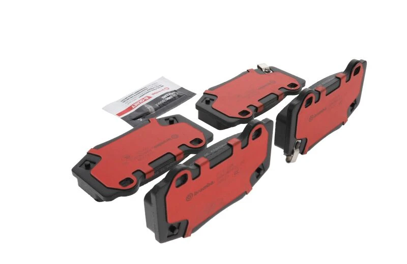 Brembo OE Ceramic Bremsbeläge für 2015–2022 Ford Mustang