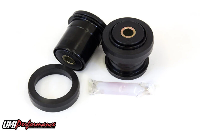 UMI Performance 65-87 GM Polyurethan-Buchsen für das Heckgetriebe