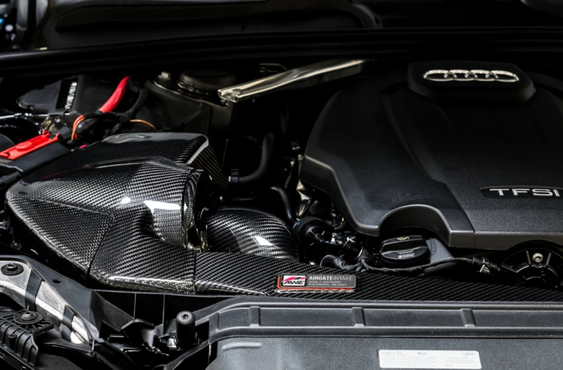 AWE Tuning Audi B9 A4/A5 2.0T Quattro Carbon Fiber AirGate Einlass mit Deckel