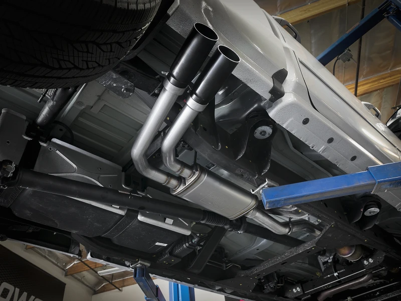 aFe Rebel Series 3in auf 2,5in 409 SS Kat-Back Auspuffanlage mit schwarzen Endrohren 09-18 GM Silverado/Sierra 5,4L