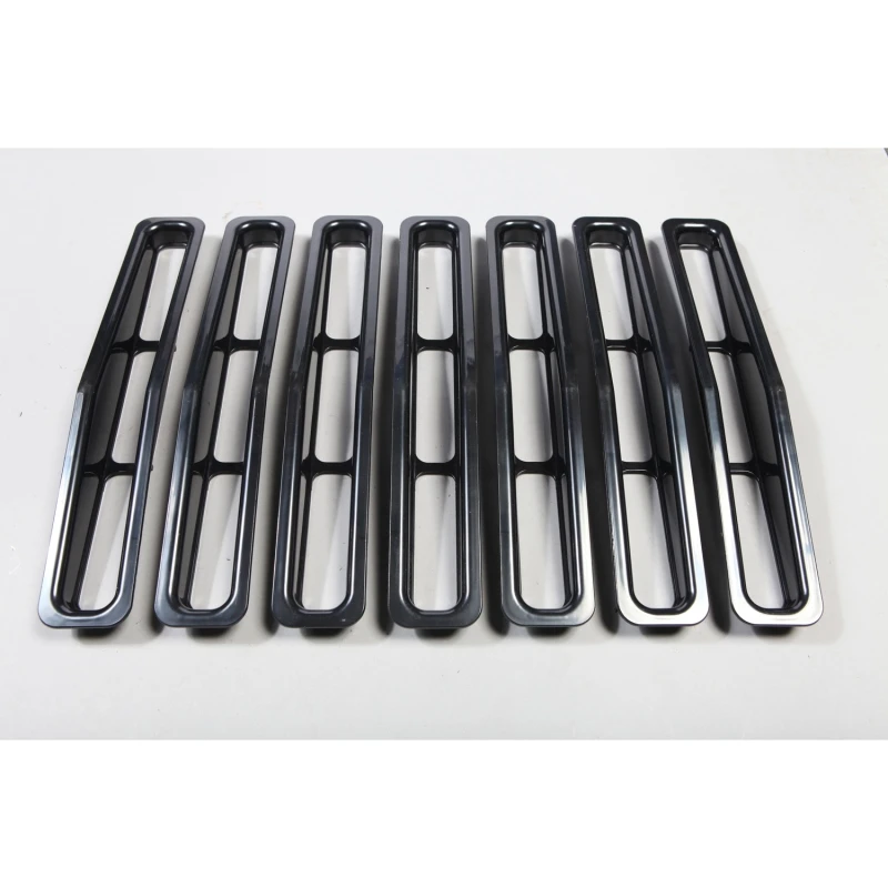 Rugged Ridge Grill-Einsätze Schwarz 87-95 Jeep Wrangler YJ