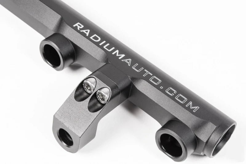 Radium Engineering 92-02 Toyota Supra 2JZ-GTE Top Feed Kraftstoff Rail Kit