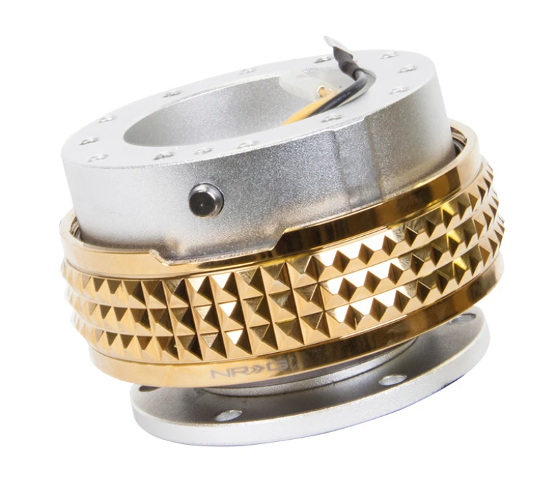 NRG Quick Release Kit - Pyramid Edition - Silberner Körper / Chrom Gold Pyramid Ring