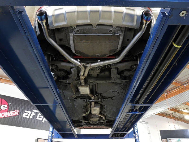 AFE MACH Force-Xp 13-16 Audi Allroad L4 SS Kat-Auspuffanlage mit schwarzen Endrohren