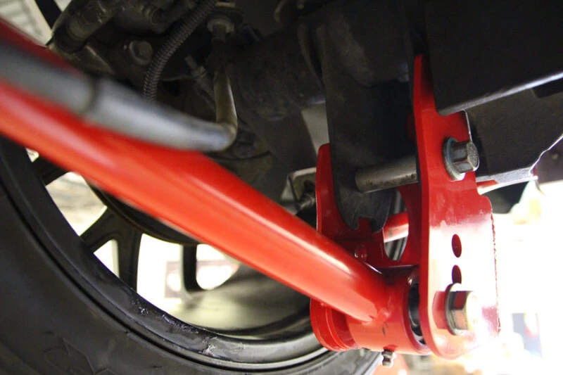 umi-performance_1060-B-6796994d74394