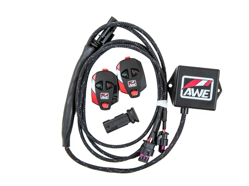 AWE Tuning Ford Focus RS SwitchPath Kat-Endschalldämpfer - Diamantschwarze Endrohre