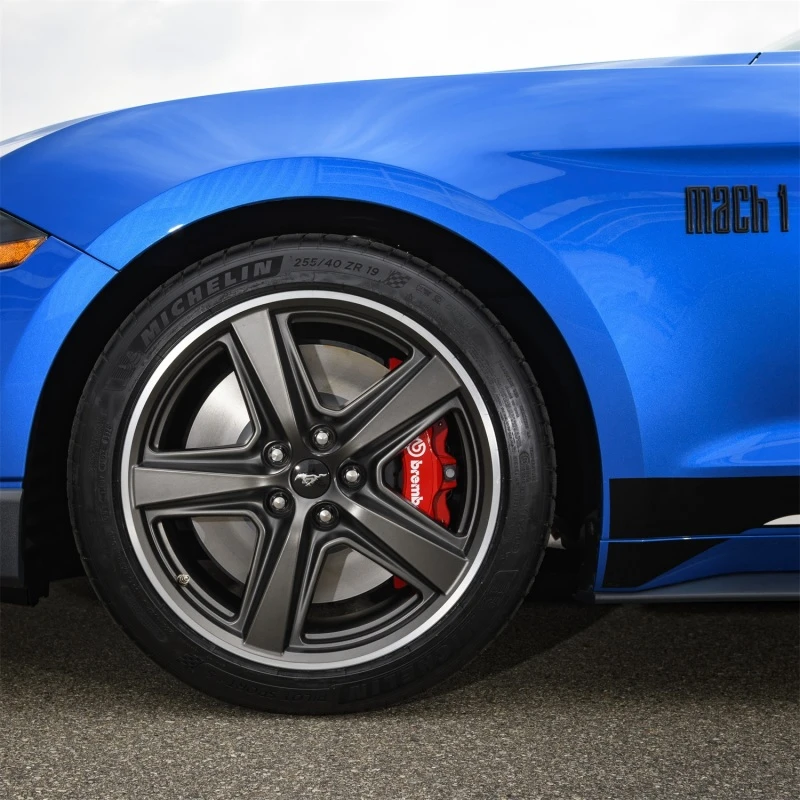 Ford Racing 2021 Mustang Mach 1 5-Speichen 19X9.5 & 19X10 Rad Kit