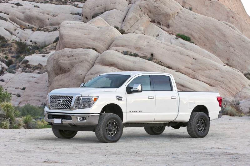 Fabtech 16-18 Nissan Titan Xd 4WD 2 Zoll Dlss 2,5 C/O-System mit Rr Dlss