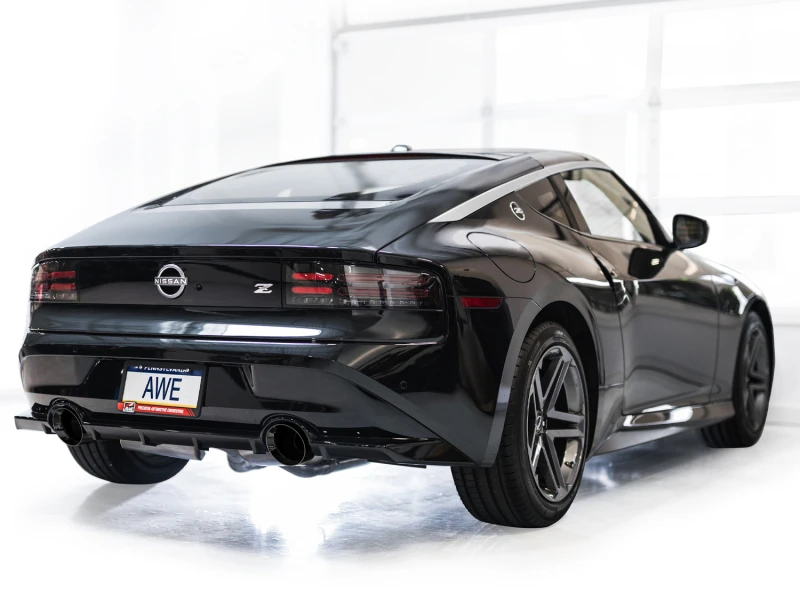 AWE 2023 Nissan Z RZ34 RWD Track Edition Catback Auspuffsystem mit Diamant-Schwarz-Tips