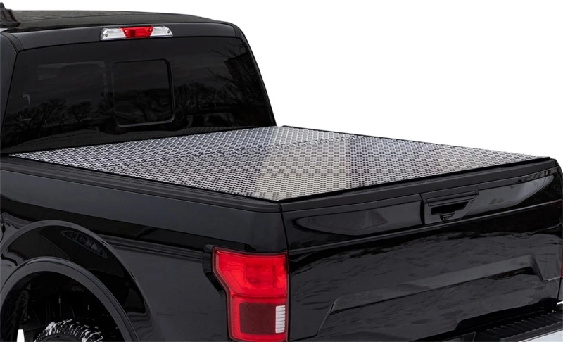 Access LOMAX Tri-Fold Abdeckung 2022 Nissan Frontier mit 5ft Bett - Diamant-Platte