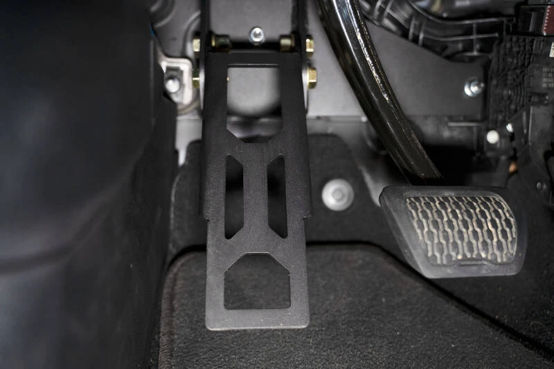 DV8 Offroad Fußrastenpedal für 2018–2020 Jeep Wrangler JL
