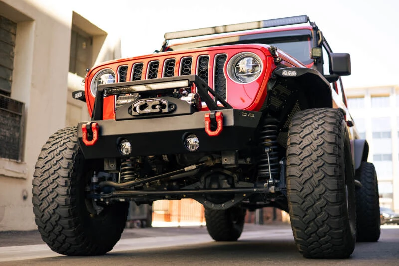DV8 Offroad FS-25 Stubby Front Bumper mit Bull Bar für 07-23 Jeep Wrangler/Gladiator JT/JK/JL