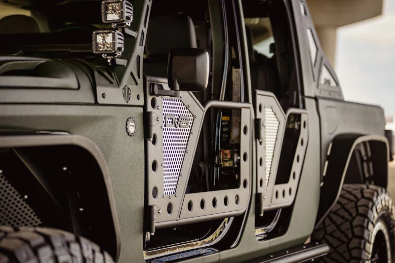 DV8 Offroad Jeep 18+ Wrangler JL / 20+ Gladiator JT Rear Rock Doors w/ Perforated Aluminum Mesh