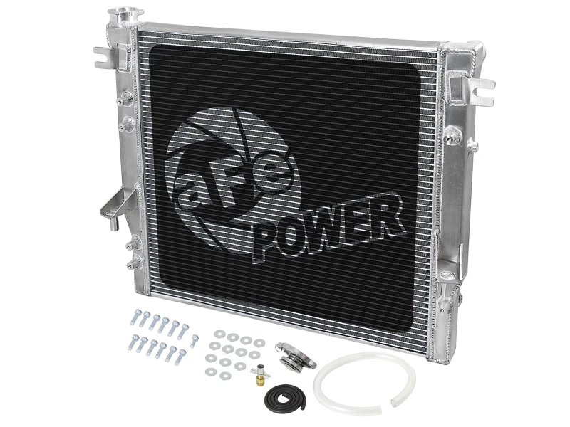 aFe BladeRunner Street Series Rohr- und Finnen-Aluminiumkühler 07-18 Jeep Wrangler (JK) V6-3.6L/3.8L