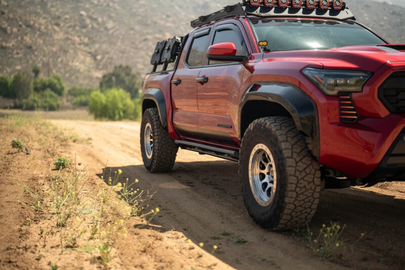 DV8 Offroad Rock Sliders für 2024–2025 Toyota Tacoma Double Cab