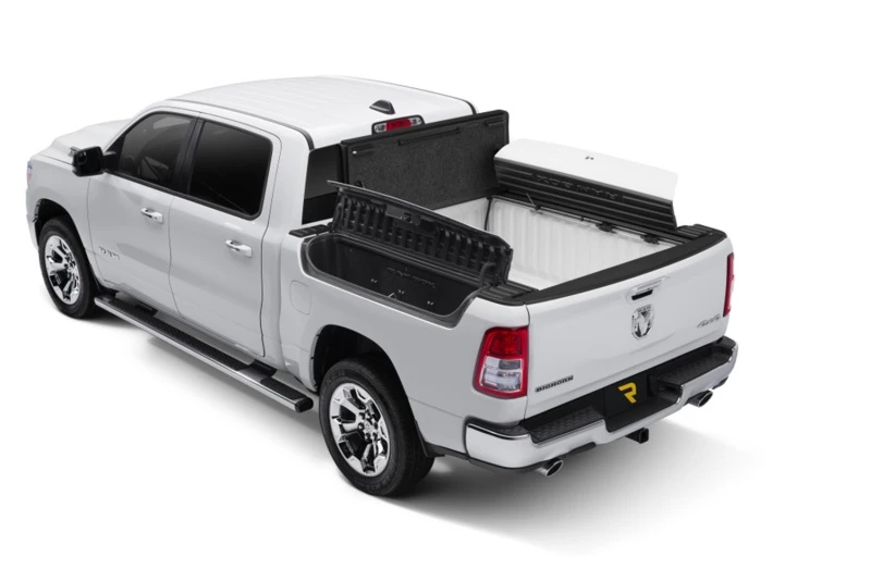 Undercover Ultra Flex Pritschenabdeckung für 2019–2025 Ram 1500 (mit RamBox)
