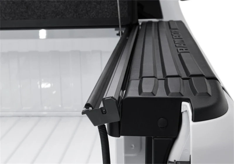 Undercover Ultra Flex Pritschenabdeckung für 2019–2025 Ram 1500 (mit RamBox)
