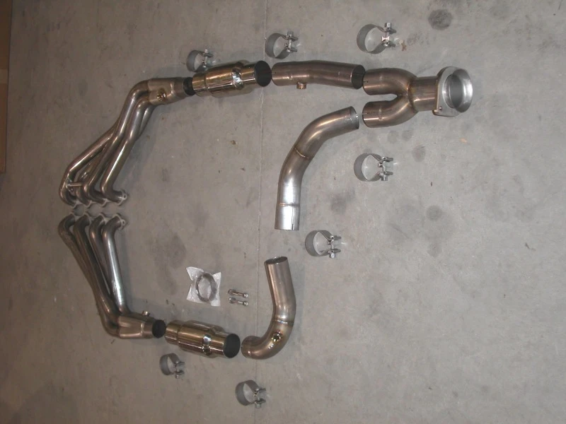 stainless-works_CT99022WD-6794db1aa11cf Stainless Works Chevy/GMC Truck 1999-02 Header 2WD mit Konvertern