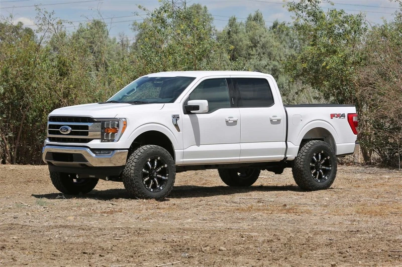 Fabtech 2021+ Ford F150 4WD 6-Zoll-Lift-System - Hinten 2,25 DL Stoßdämpfer