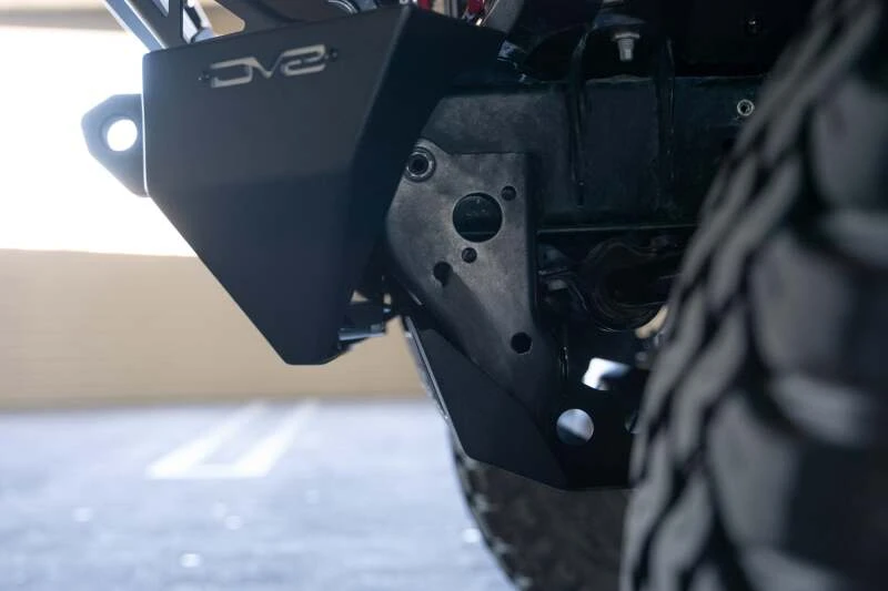 DV8 Offroad Sway Bar Disconnect Skid Plate für Jeep Wrangler JL & Gladiator JT