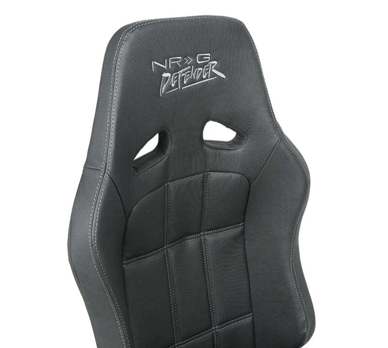 NRG Defender Wasserdichter Stahlrahmen-Suspensionsitz - Silber mit Schwarzem Trim/Defender Logo/Seitenhalter