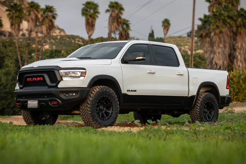 ICON 2019+ Ram 1500 2/4WD.75-2.5in Stage 1 Federungssystem