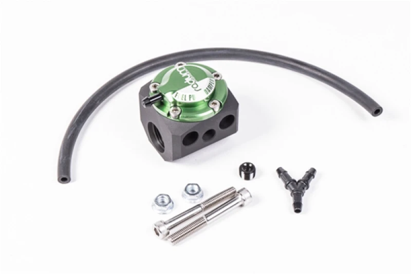 Radium Engineering Kraftstoffrail In Line Pulse Dämpfer 8AN