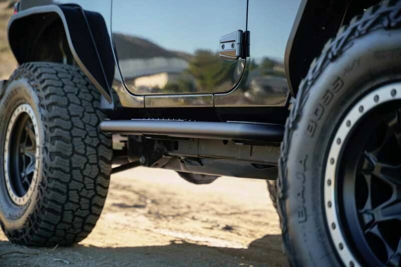 DV8 Offroad Seiten-Trittbretter für 2007–2018 Jeep Wrangler JK 2-Türer