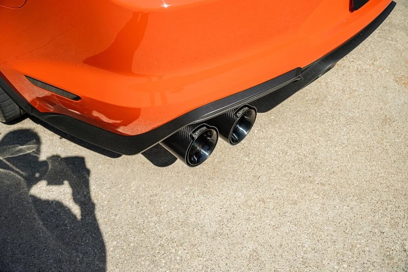 Corsa 20-22 Ford Mustang GT500 3.0in Dual Rear Exit Catback w/ Twin 5.0in Black Carbon Fiber Tips