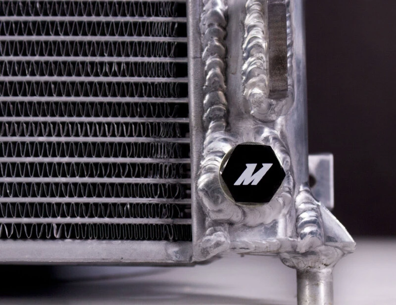 Mishimoto 2008-2016 Dodge Challenger R/T - SRT8 Hellcat Leistungs-Aluminiumkühler