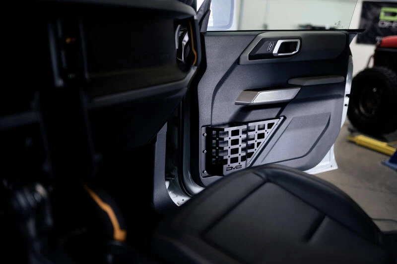 DV8 Offroad Front Door Pocket Molle Panels für 2021–2023 Ford Bronco