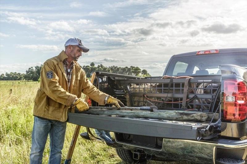 Roll-N-Lock Cargo Manager