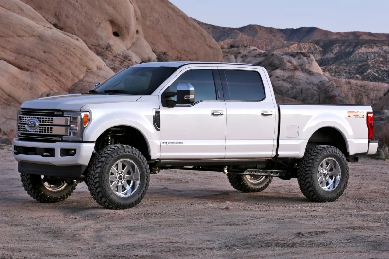 Fabtech 17-21 Ford F250/350 4WD Diesel 6-Zoll-Rad-Arm-System mit Coils und 2,25-Dl-Resi-Frt- und Dl-Rr-Shks