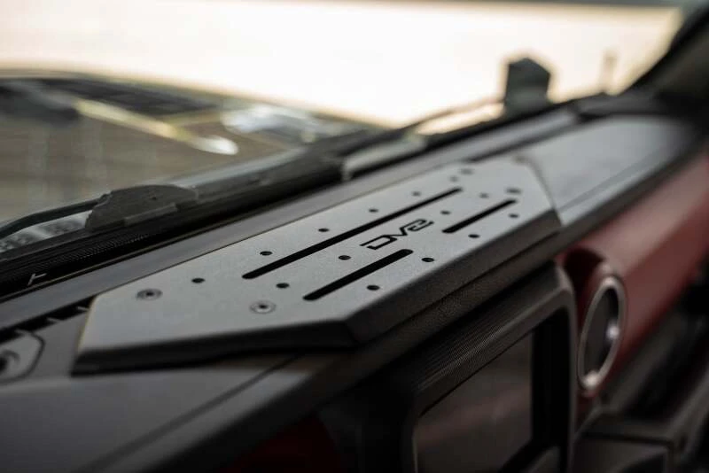 DV8 Offroad Digital Device Dash Mount V2 für 18-23 Jeep Wrangler JL / 20-23 Gladiator JT