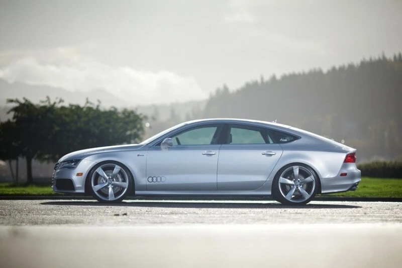 AWE Tuning Audi C7 A7 3.0T Touring Edition Auspuff - Dual Outlet Diamant-Schwarz Spitzen