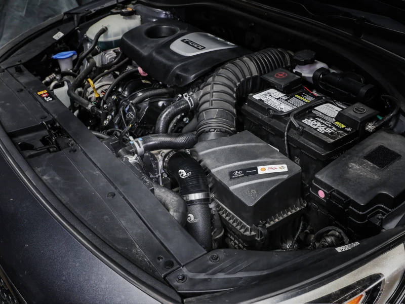 aFe BladeRunner 2-1/2 IN Aluminium-Kaltlufteinlassrohr Schwarz 17-20 Hyundai Elantra GT L4-1.6L (t)