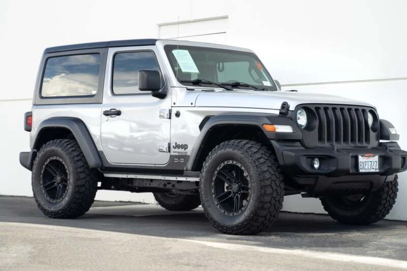 DV8 Offroad Rock Skins für 2018–2025 Jeep Wrangler JL 2-Türer
