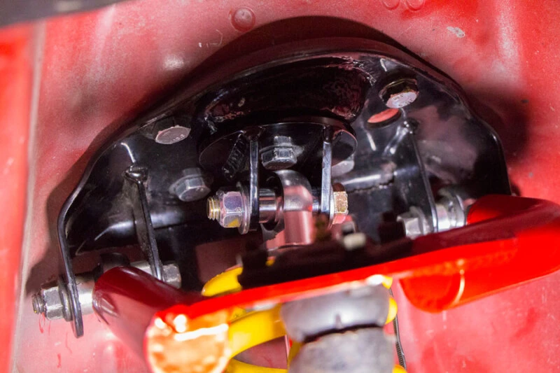 UMI Performance 93-02 GM F-Body Wettbewerbs-Obere Vordere Stoßdämpfer-Halterungen