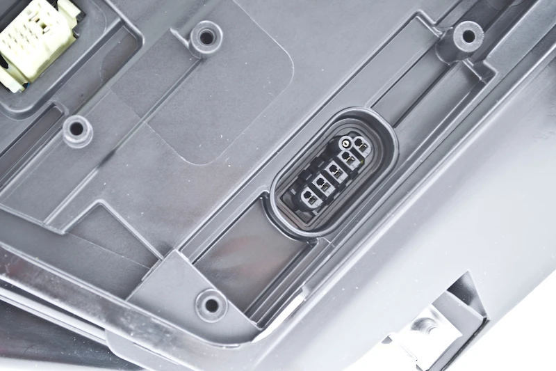 Hella 2004-2005 BMW 525i Bi-Xenon Scheinwerferbaugruppe