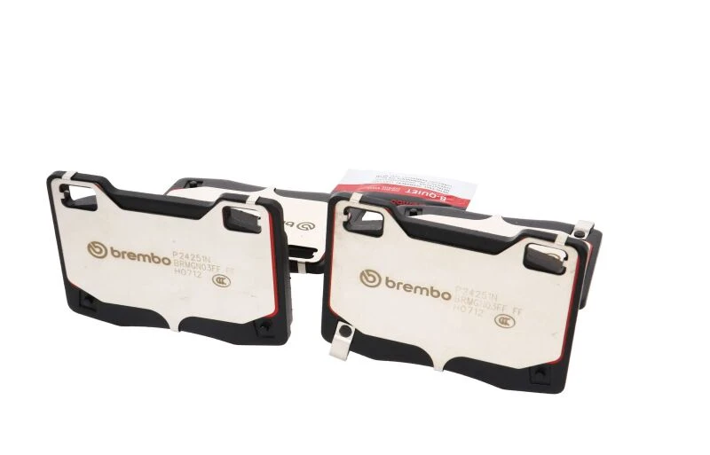 Brembo OE Hinterer PRIME Keramik-Bremsbelag für 2020–2022 Ford Mustang