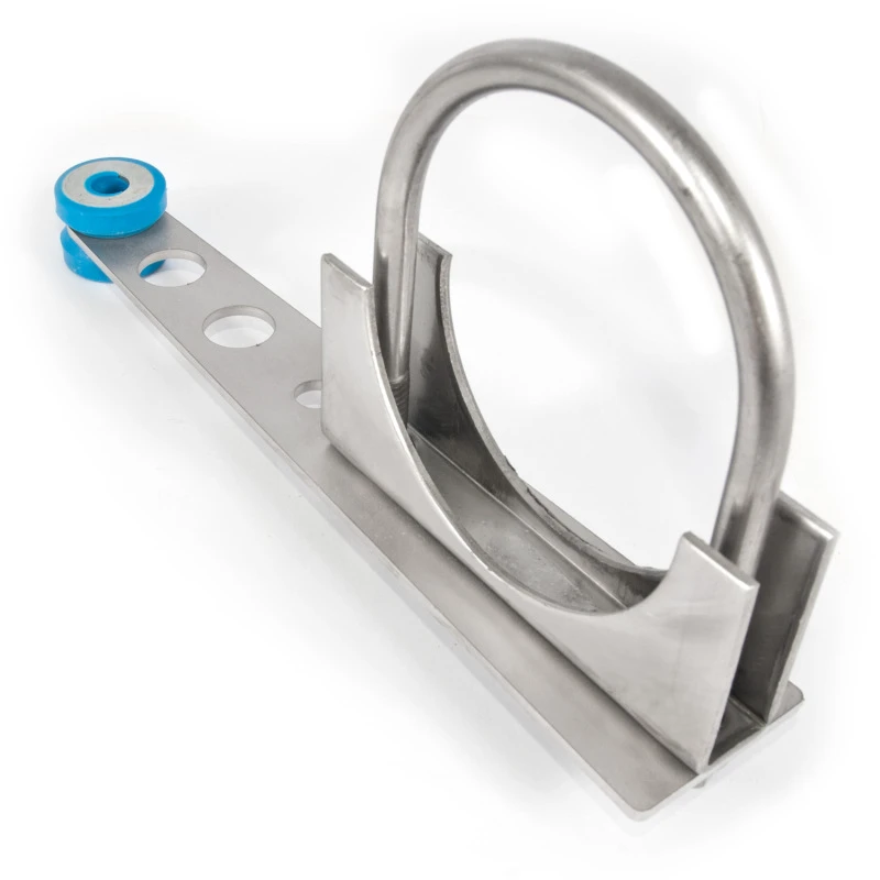 Stainless Works 2 1/2 Zoll Trick-Hanger-Clamp auf