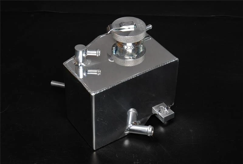 Weapon R 12 Fiat 500 1.4L 4cyl Polished Alum Coolant Tank (w/ Pressure Cap)