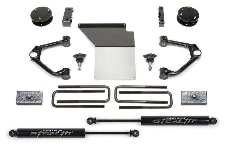 Fabtech 14-18 GM K1500 mit OE Alu UCA 4 Zoll Budget UCA System mit Rear Stealth Stoßdämpfern
