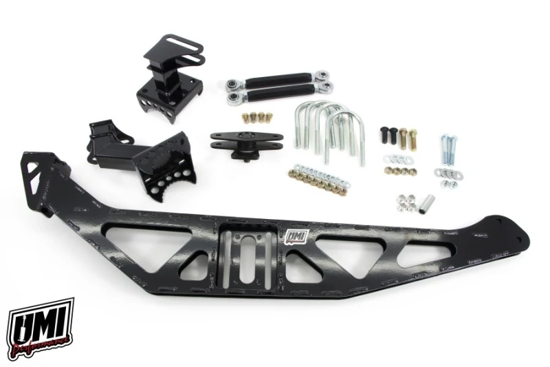 UMI Performance 82-02 GM F-Body Fabriciertes Watts Link Factory Heck