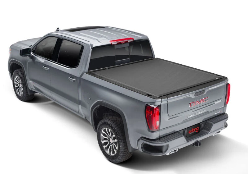 Extang Xceed Tonneau Cover für 2020–2023 Chevy/GMC Silverado/Sierra 2500HD/3500HD 6ft. 9in. ohne Seitenboxen